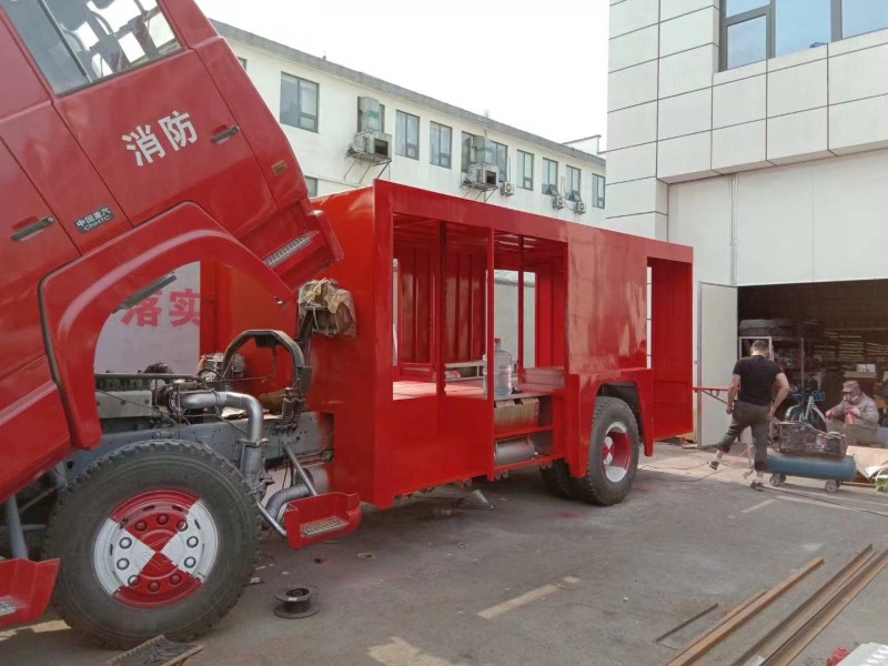 天津我公司給本地消防大隊(duì)改裝消防上裝系統(tǒng)2